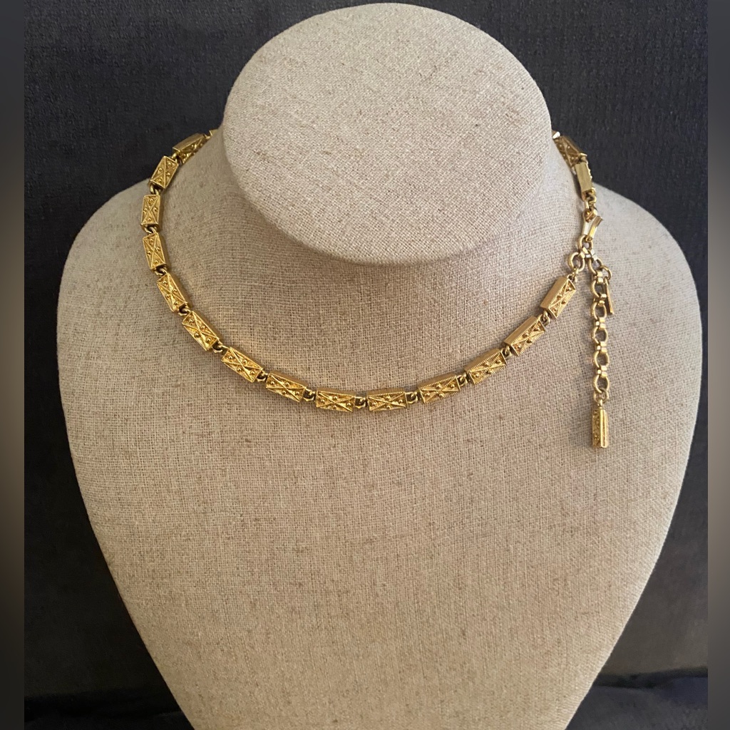 Monet 16 Beautiful Gold Tone Necklace